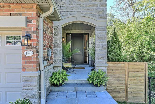 126 Westbury Crt, House attached with 4 bedrooms, 3 bathrooms and 6 parking in Richmond Hill ON | Image 23