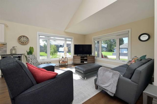 61 Iron Wood Dr, House detached with 2 bedrooms, 3 bathrooms and 3 parking in Meaford ON | Image 6