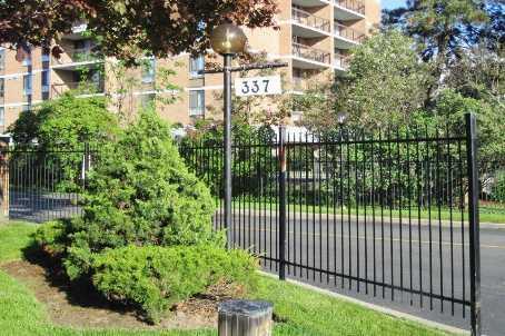 101 - 337 Simcoe St N, Condo with 2 bedrooms, 2 bathrooms and 1 parking in Oshawa ON | Image 2