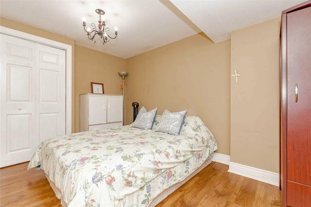 11 Masters Green Cres, House detached with 4 bedrooms, 4 bathrooms and 6 parking in Brampton ON | Image 25