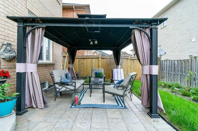 149 Earlsbridge Blvd, House detached with 4 bedrooms, 4 bathrooms and 4 parking in Brampton ON | Image 18