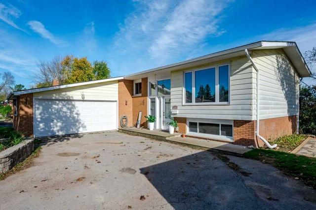 175 Herbert St, House detached with 3 bedrooms, 3 bathrooms and 8 parking in Peterborough ON | Image 1