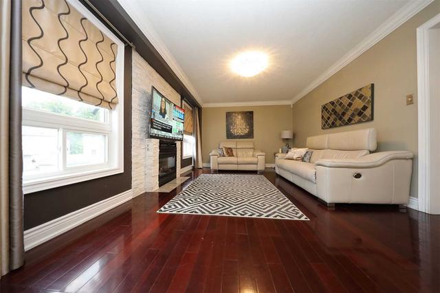 26 Solstice Dr, House detached with 4 bedrooms, 4 bathrooms and 6 parking in Toronto ON | Image 34