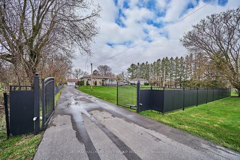 2170 Thornton Rd N, House detached with 3 bedrooms, 2 bathrooms and 13 parking in Oshawa ON | Card Image