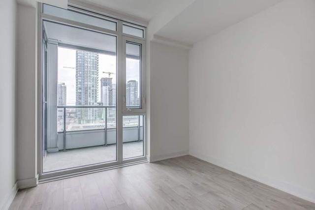 503E - 576 Front St W, Condo with 2 bedrooms, 2 bathrooms and null parking in Toronto ON | Image 12