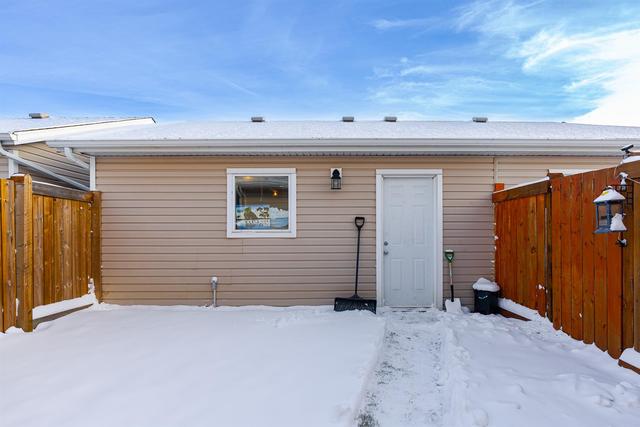 2403c Valleyview Drive, Home with 3 bedrooms, 2 bathrooms and 4 parking in Camrose County AB | Image 35