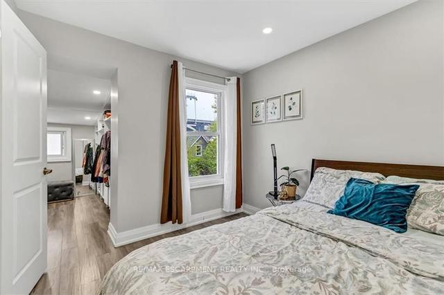 67 Gage Ave N, House detached with 3 bedrooms, 4 bathrooms and 2 parking in Hamilton ON | Image 9