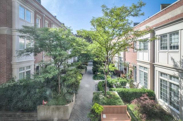 th17 - 6 Wellesley Pl, House attached with 2 bedrooms, 2 bathrooms and 1 parking in Toronto ON | Image 18