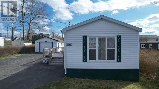 3640 Emerald Street, House detached with 2 bedrooms, 1 bathrooms and null parking in Cape Breton NS | Image 15