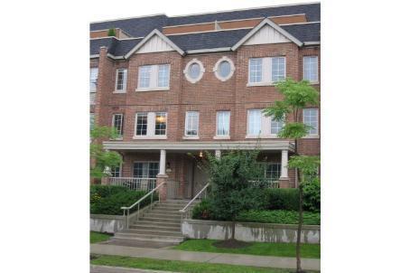 th22 - 93 The Queensway, Townhouse with 2 bedrooms, 2 bathrooms and 1 parking in Toronto ON | Image 1