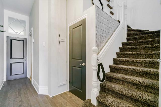 654 Queen St W, House detached with 3 bedrooms, 4 bathrooms and 0 parking in Toronto ON | Image 11