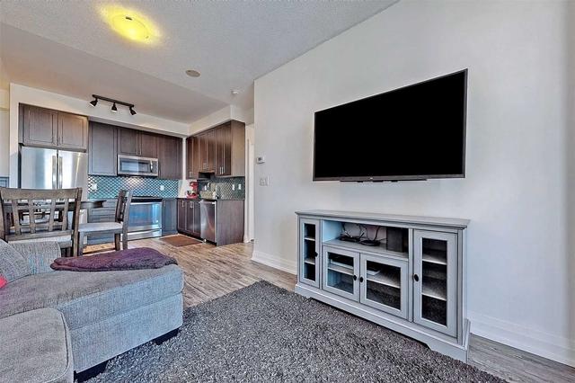 2411 - 3600 Highway 7 Rd, Condo with 2 bedrooms, 2 bathrooms and 1 parking in Vaughan ON | Image 7