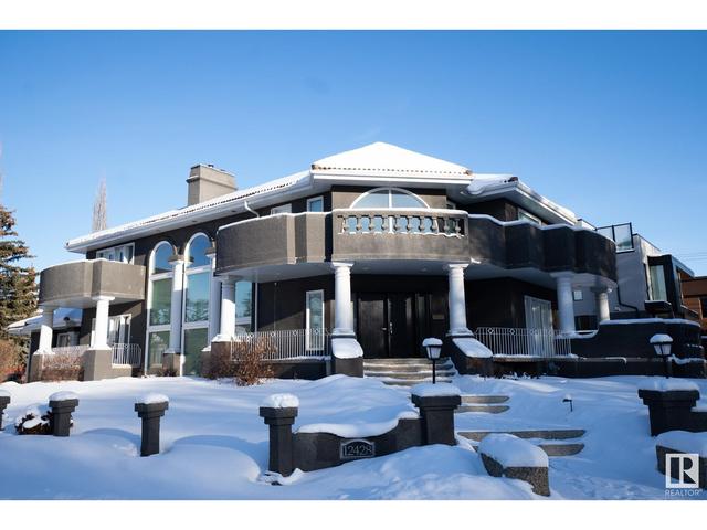 12428 103 Av Nw, House detached with 5 bedrooms, 4 bathrooms and null parking in Edmonton AB | Card Image