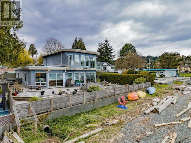 1300 Seaview Pl, House detached with 3 bedrooms, 3 bathrooms and 2 parking in Nanaimo BC | Image 2