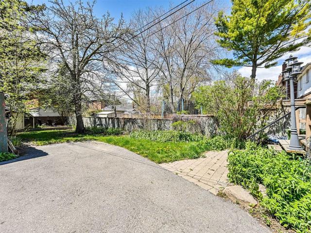 36 Eighth St, House semidetached with 3 bedrooms, 2 bathrooms and 1 parking in Toronto ON | Image 13