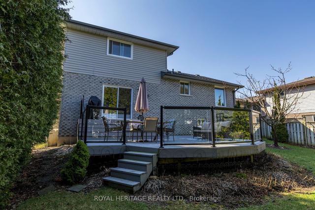 932 Smithside Crt, House detached with 3 bedrooms, 3 bathrooms and 6 parking in Peterborough ON | Image 25