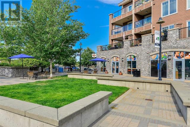 220 - 1325 Bear Mountain Pkwy, Condo with 2 bedrooms, 2 bathrooms and 1 parking in Langford BC | Image 37