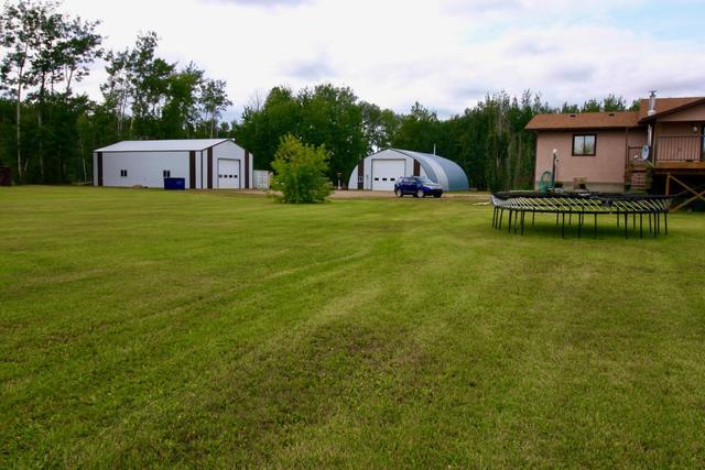 17035 Twp Rd 1092, House detached with 4 bedrooms, 2 bathrooms and null parking in Mackenzie County AB | Image 2