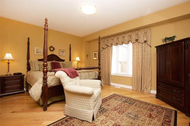 14 Sisson Lane, House detached with 3 bedrooms, 4 bathrooms and 2 parking in Clarington ON | Image 9