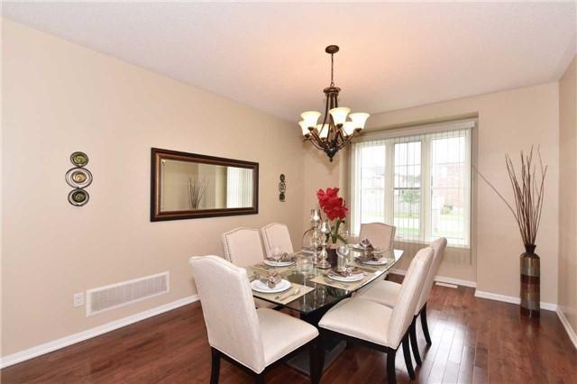 223 Robirwin St, House detached with 4 bedrooms, 3 bathrooms and 4 parking in Whitchurch Stouffville ON | Image 8