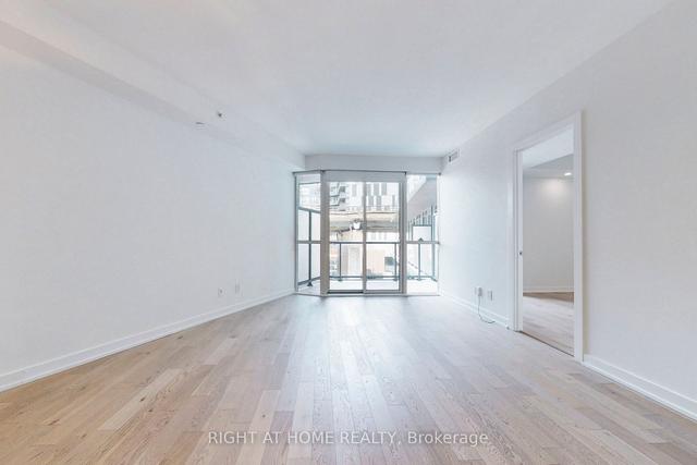 537 - 20 Bruyeres Mews, Condo with 3 bedrooms, 2 bathrooms and 2 parking in Toronto ON | Image 30