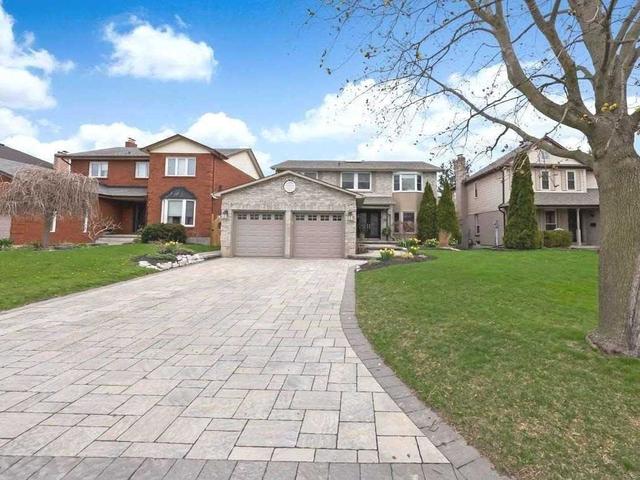 579 Dunrobin Crt, House detached with 4 bedrooms, 4 bathrooms and 6 parking in Oshawa ON | Image 1