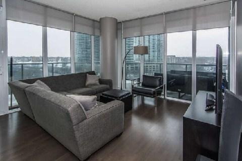 816 - 88 Park Lawn Rd, Condo with 2 bedrooms, 2 bathrooms and 1 parking in Toronto ON | Image 3