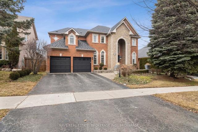 1069 Far North Circ E, House detached with 4 bedrooms, 4 bathrooms and 6 parking in Newmarket ON | Image 1