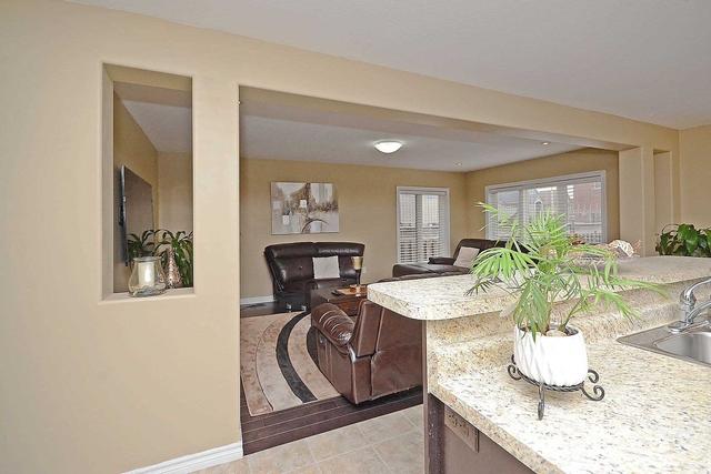 179 Curzon Cres, House detached with 4 bedrooms, 4 bathrooms and 4 parking in Guelph ON | Image 5