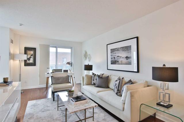 1802 - 8 Park Rd, Condo with 2 bedrooms, 2 bathrooms and 1 parking in Toronto ON | Image 25