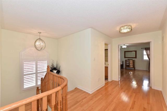 30 Coakwell Dr S, House detached with 4 bedrooms, 4 bathrooms and 4 parking in Markham ON | Image 11