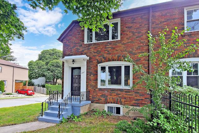 281 Laird Dr, House semidetached with 2 bedrooms, 2 bathrooms and 4 parking in Toronto ON | Image 12