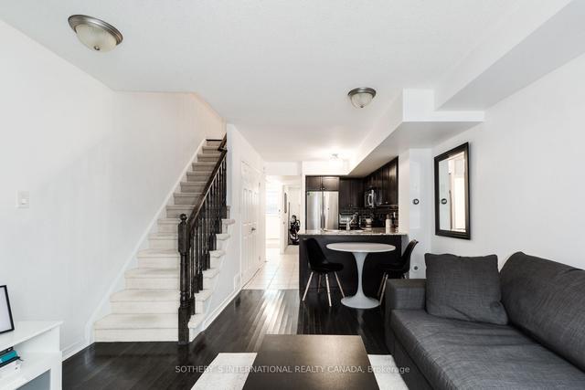 106 - 30 Elsie Lane, Townhouse with 3 bedrooms, 2 bathrooms and 1 parking in Toronto ON | Image 2