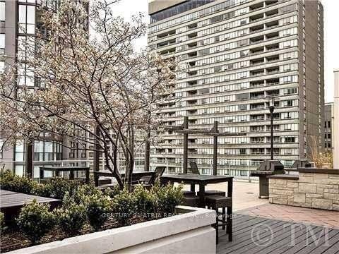 314 - 11 St Joseph St, Condo with 2 bedrooms, 2 bathrooms and 1 parking in Toronto ON | Image 8