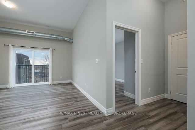 510 - 501 Frontenac St, Condo with 2 bedrooms, 1 bathrooms and 0 parking in Kingston ON | Image 5