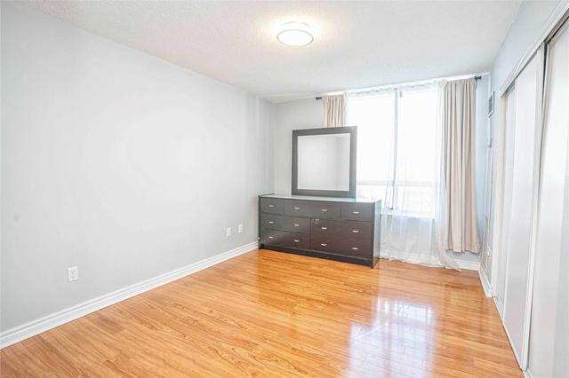 762 - 123 Omni Dr, Condo with 2 bedrooms, 2 bathrooms and 2 parking in Toronto ON | Image 11