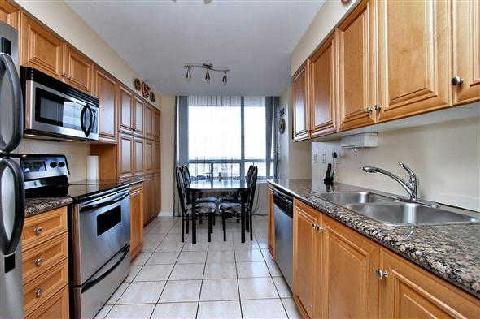 lph10 - 9 Northern Heights Dr, Condo with 3 bedrooms, 2 bathrooms and 1 parking in Richmond Hill ON | Image 5