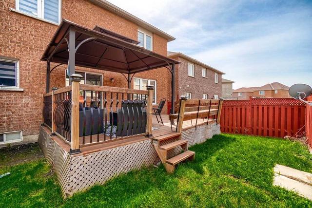 30 Salonica Rd, House detached with 4 bedrooms, 4 bathrooms and 6 parking in Brampton ON | Image 35