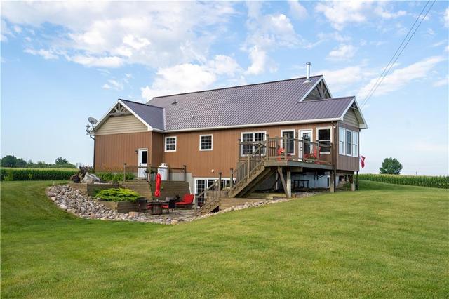 3875 County 14 Road, House detached with 4 bedrooms, 3 bathrooms and 20 parking in South Stormont ON | Image 2