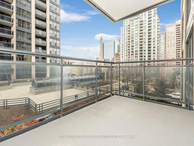 310 - 28 Hollywood Ave, Condo with 1 bedrooms, 1 bathrooms and 1 parking in Toronto ON | Image 24