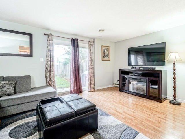 3 Jennifer Sq, House detached with 3 bedrooms, 2 bathrooms and 2 parking in Brampton ON | Image 5