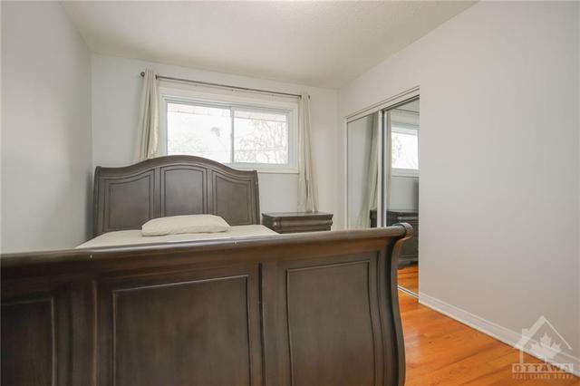 45 Hilliard Avenue, House detached with 4 bedrooms, 2 bathrooms and 5 parking in Ottawa ON | Image 17