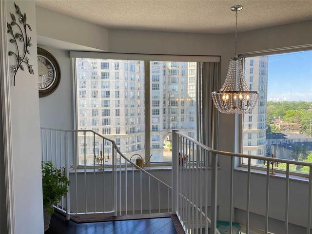 1001 - 2269 Lake Shore Blvd W, Condo with 2 bedrooms, 2 bathrooms and 1 parking in Toronto ON | Image 2