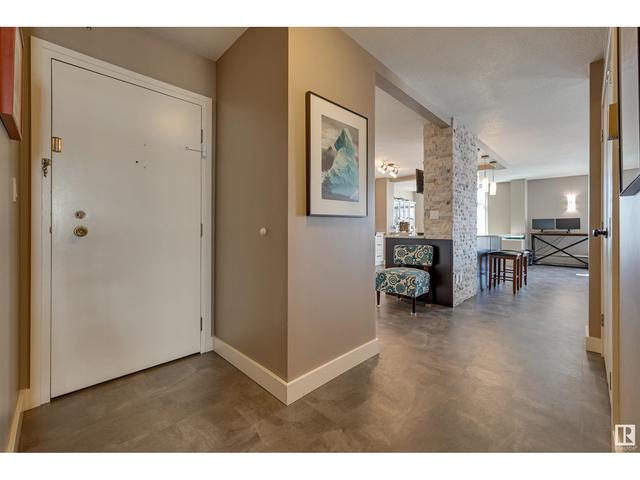 1104 - 11710 100 Av Nw, Condo with 2 bedrooms, 1 bathrooms and 1 parking in Edmonton AB | Image 26