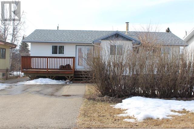 508 3rd Street Ne, House detached with 4 bedrooms, 2 bathrooms and 2 parking in Manning AB | Card Image