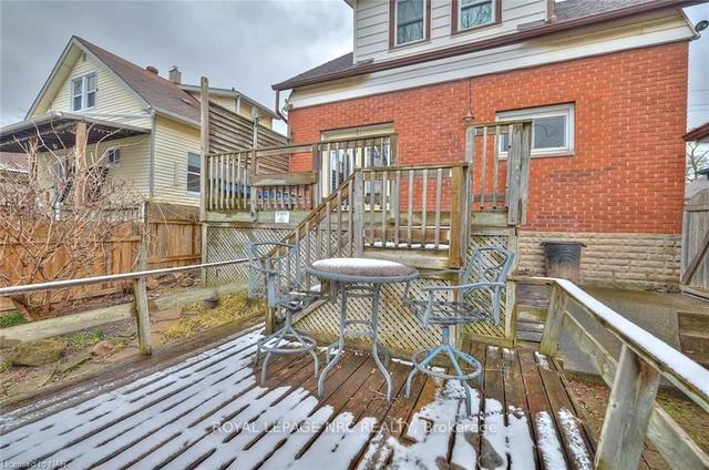 6414 Ker St, House detached with 3 bedrooms, 2 bathrooms and 3 parking in Niagara Falls ON | Image 27