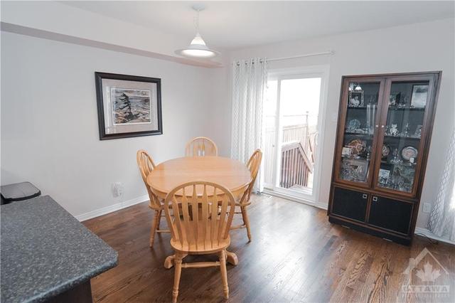 349 Amici Terrace, Townhouse with 3 bedrooms, 3 bathrooms and 3 parking in Ottawa ON | Image 11