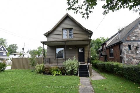 133 Fennell Ave E, House detached with 3 bedrooms, 3 bathrooms and 3 parking in Hamilton ON | Card Image