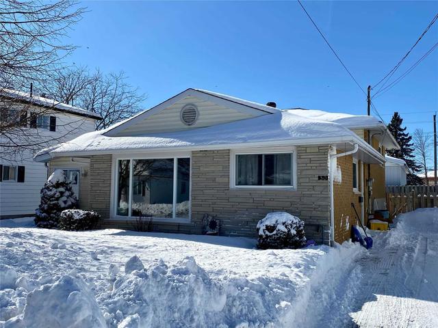 30 Merrick St, House detached with 3 bedrooms, 2 bathrooms and 3 parking in Smiths Falls ON | Image 1