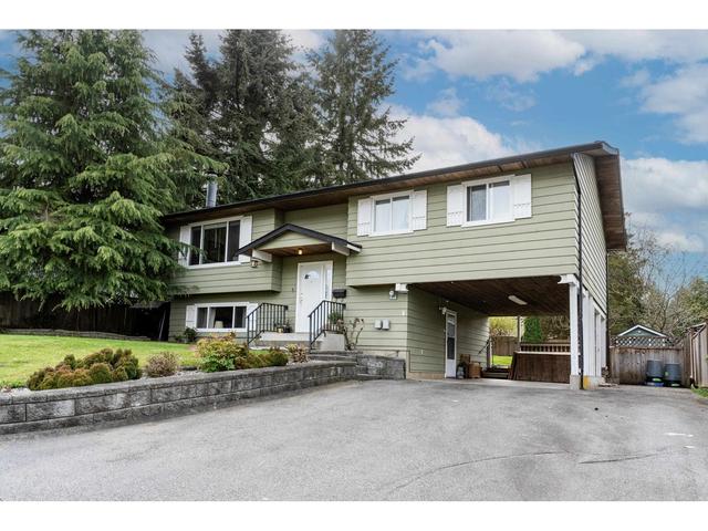 4789 207a Street, House detached with 4 bedrooms, 3 bathrooms and 6 parking in Langley BC | Image 3